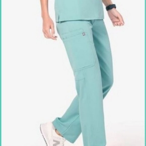 New Figs Kade cargo Petite - Picture 4 of 5